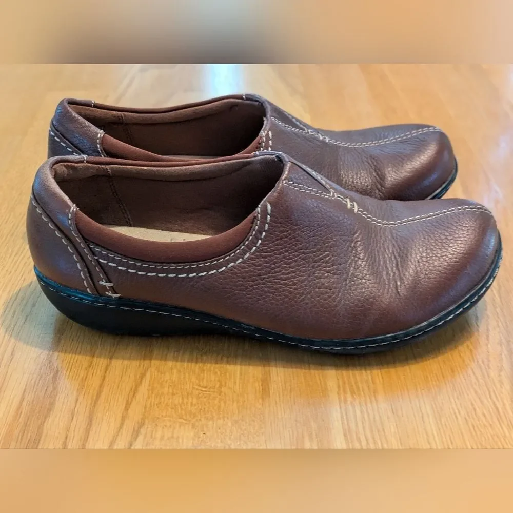 Clarks Ashland Joy Brown Leather Slip On Ultimate Comfort Loafers Women’s 7.5